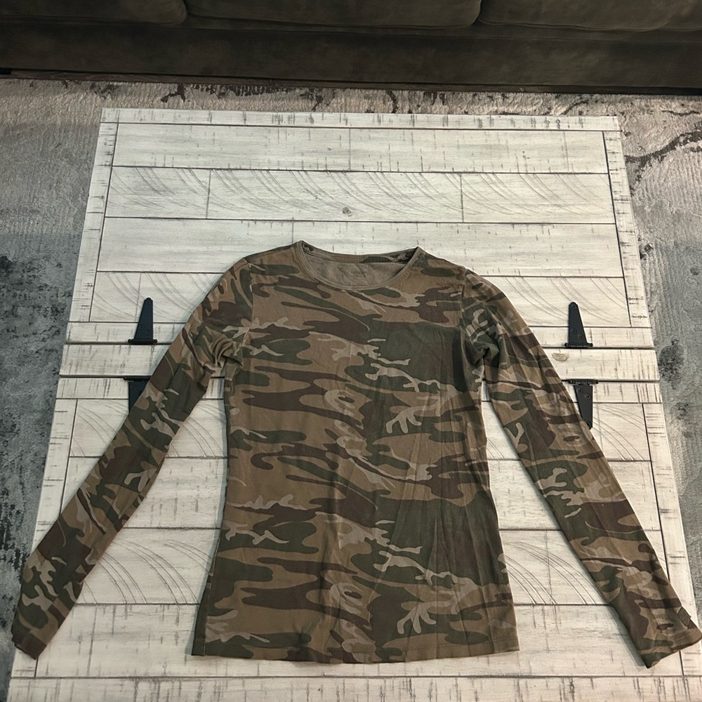 Billabong camo long sleeve